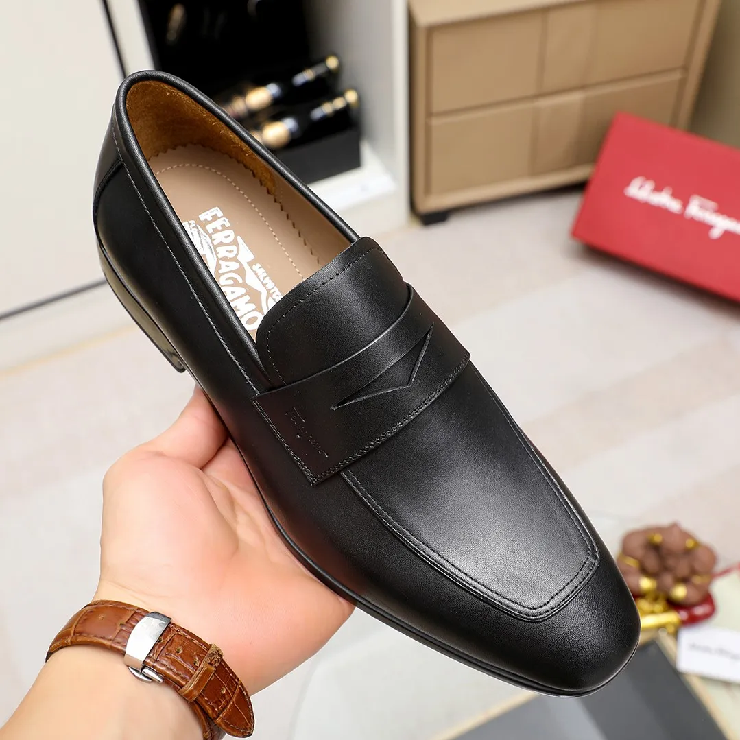 Men's shoes 💰600 🕷🕷🐂【Ferragamo】 Popular fashion casual shoes🇨🇳Official website counter 1:1 production, original mold opening💯Good quality can be seen, imported high-end first-layer pebbled calfskin, water-dyed🐂leather lining🌿very clear texture, high-quality waterproof, non-slip and wear-resistant outsole🎋high quality and low price, truly handmade🍓, 5 colors available! Code number 38-44 (45. To be customized)